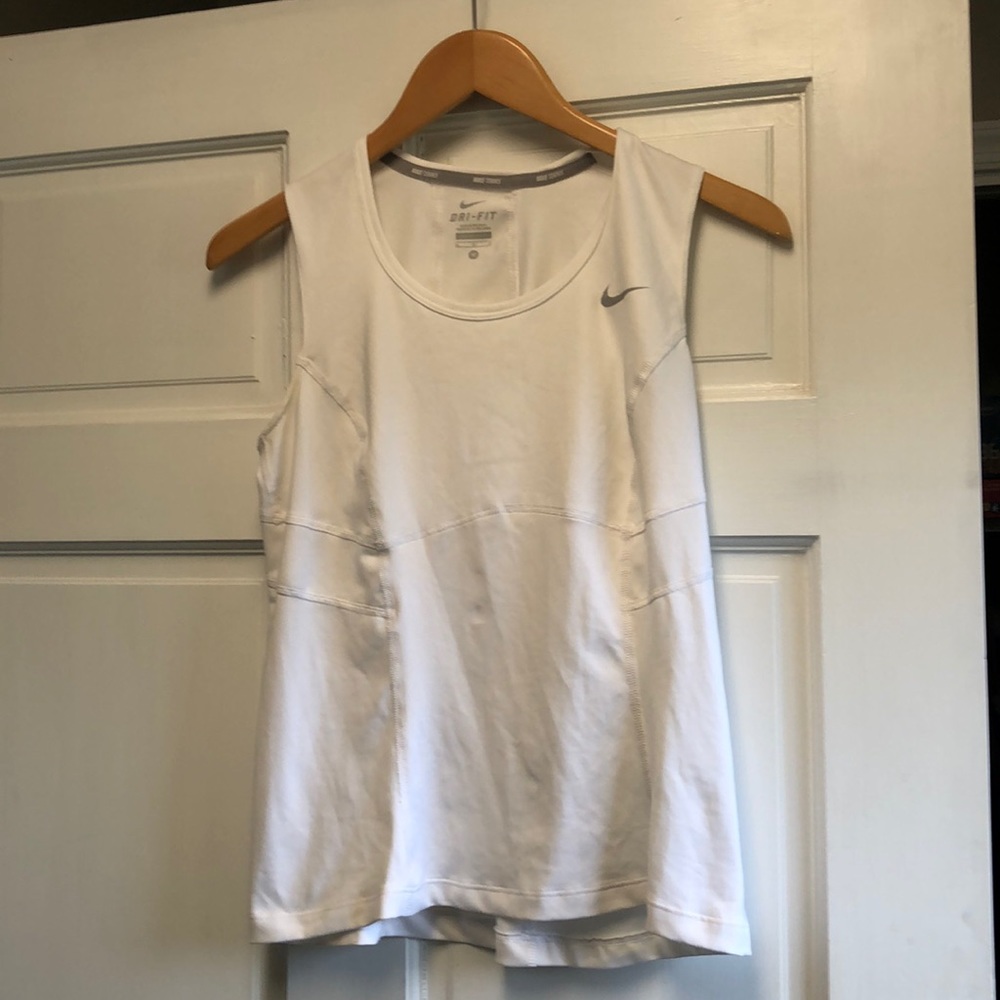 White Nike tennis top